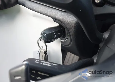 2018 Porsche Macan S из США, поврежденный, VIN WP1AB2A59JLB32225